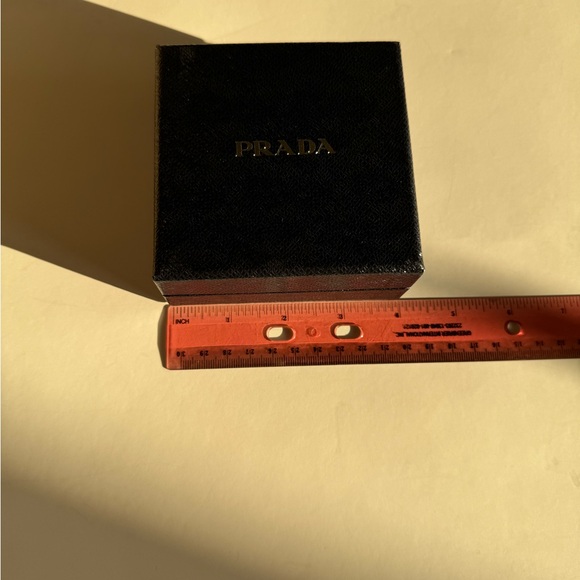 Prada Small Box - Picture 3 of 3